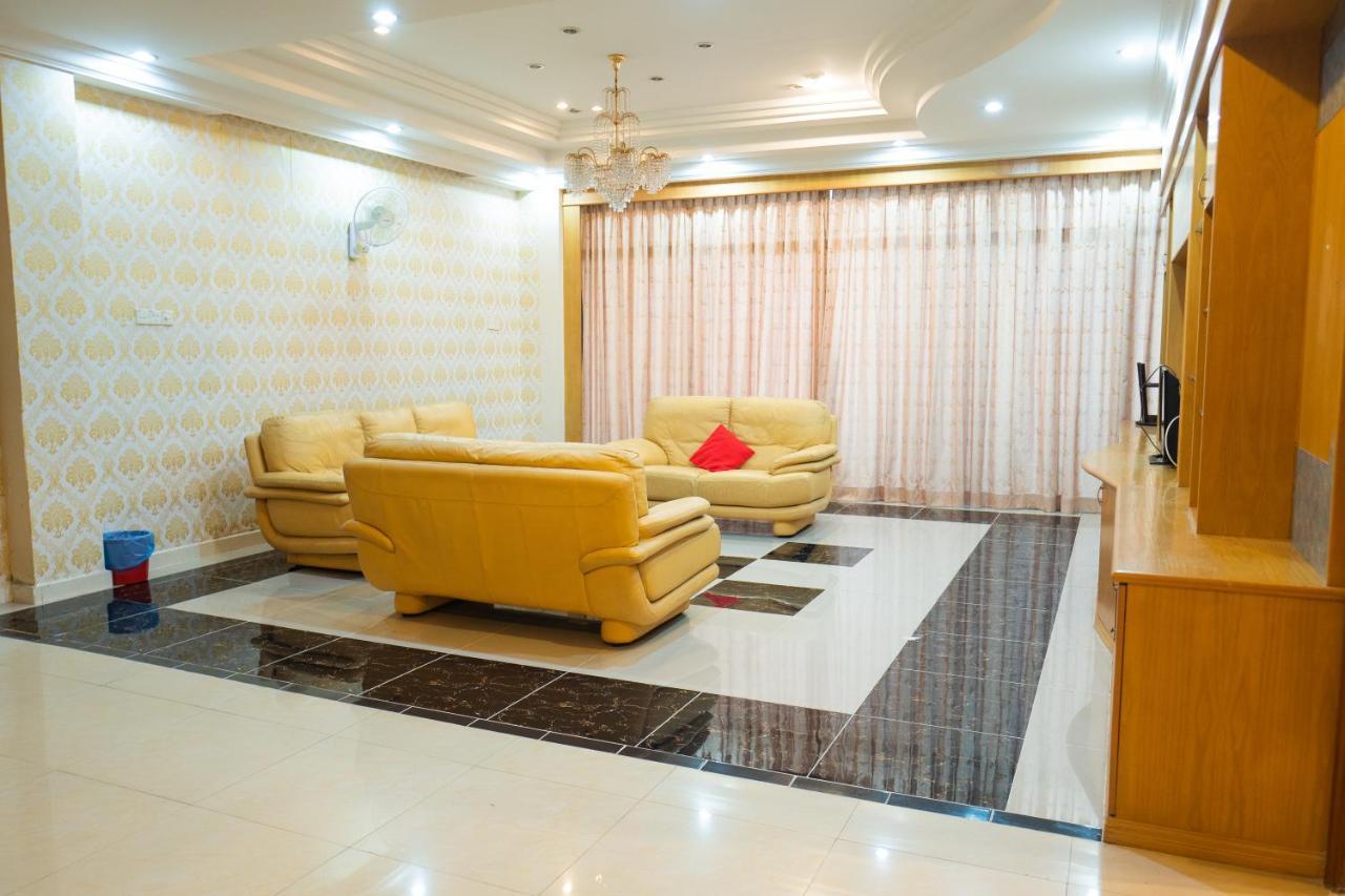 Mk Homestay Wakaf Che Yeh With Bathtub - Max 14 Pax โกตาบารู ภายนอก รูปภาพ