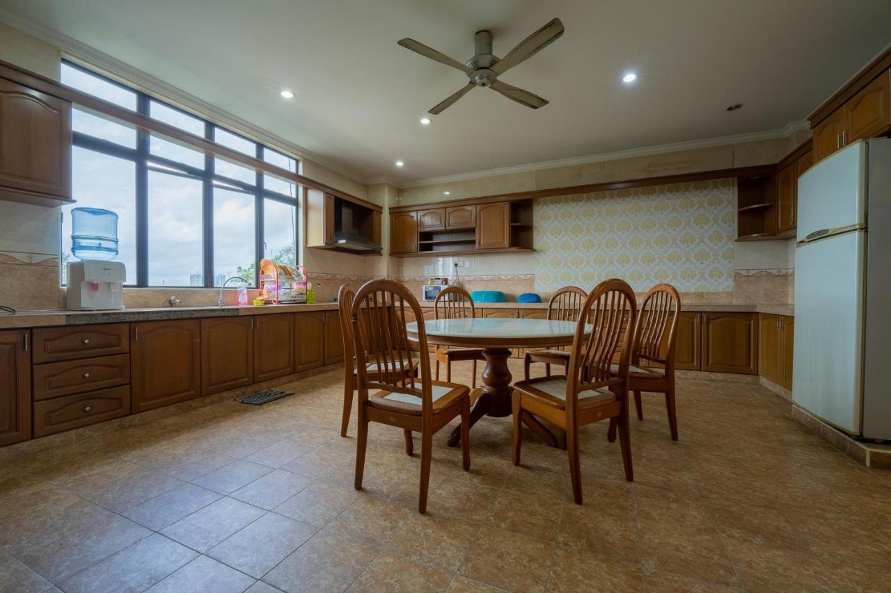 Mk Homestay Wakaf Che Yeh With Bathtub - Max 14 Pax โกตาบารู ภายนอก รูปภาพ