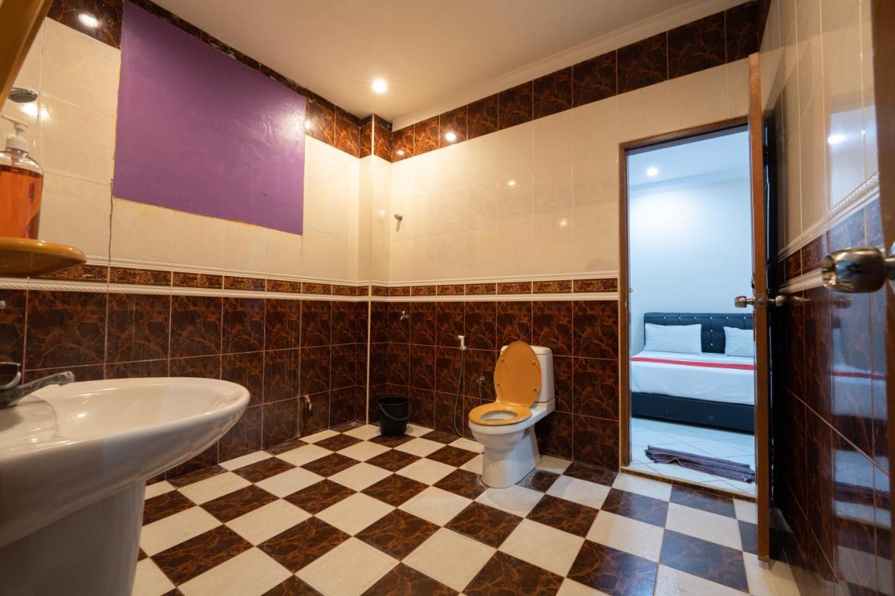 Mk Homestay Wakaf Che Yeh With Bathtub - Max 14 Pax โกตาบารู ภายนอก รูปภาพ