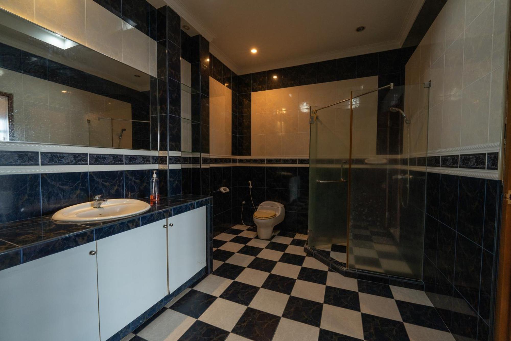 Mk Homestay Wakaf Che Yeh With Bathtub - Max 14 Pax โกตาบารู ภายนอก รูปภาพ